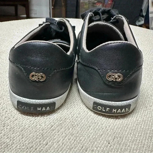 Cole Haan Black Shoes size 8 - Picture 4 of 7